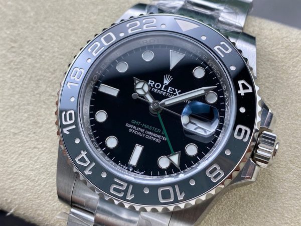 Rolex GMT-Master II 126710GRNR ??Bruce Wayne?? Oyster Replica - Luxury High Quality Timepiece 2024 - Image 2