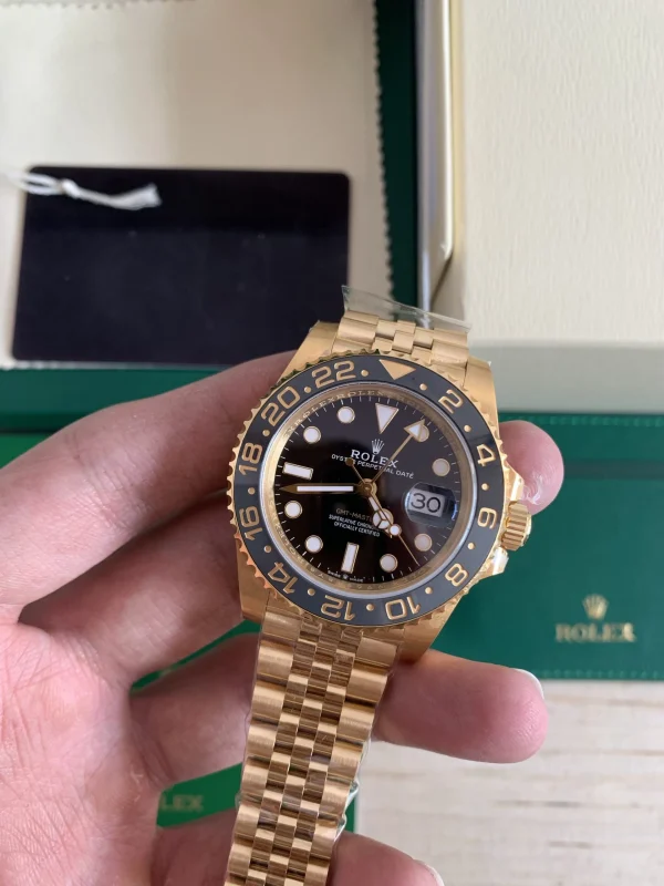 Rolex GMT-Master II Superclone Replica 126718GRNR 40 mm Luxury Black Dial High Quality - Image 2