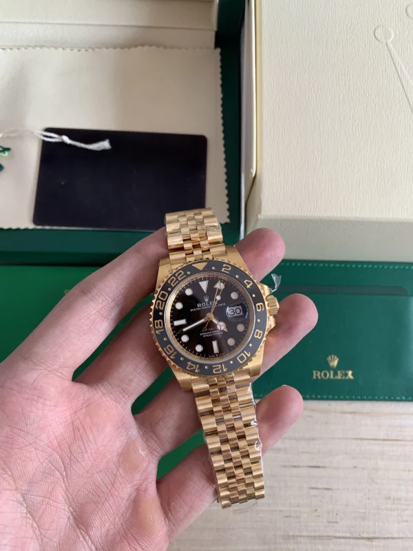 Rolex GMT-Master II Superclone Replica 126718GRNR 40 mm Luxury Black Dial High Quality - Image 8