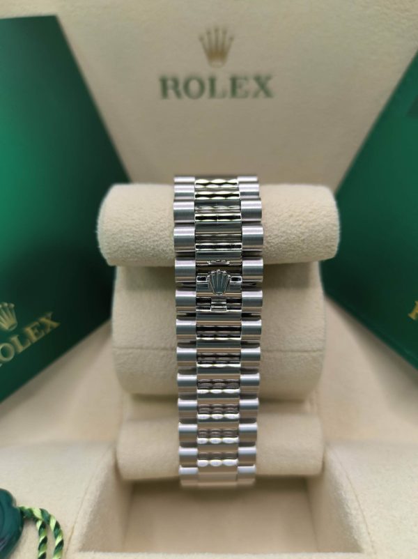 Rolex Day-Date Superclone 40 mm Ice Blue Dial Replica 228236 - Luxury High Quality Timepiece - Image 6