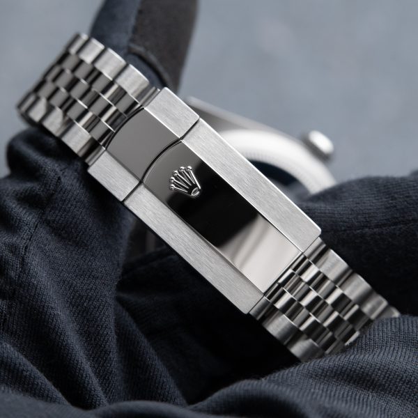Superclone Rolex Sky-Dweller Replica 42 mm Bright Black Dial 336934 Jubilee Luxury Watch - Image 13