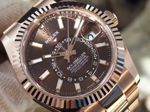 Rolex Superclone Sky-Dweller Luxury Replica 42 mm Chocolate Dial 336935 High Quality - Image 3