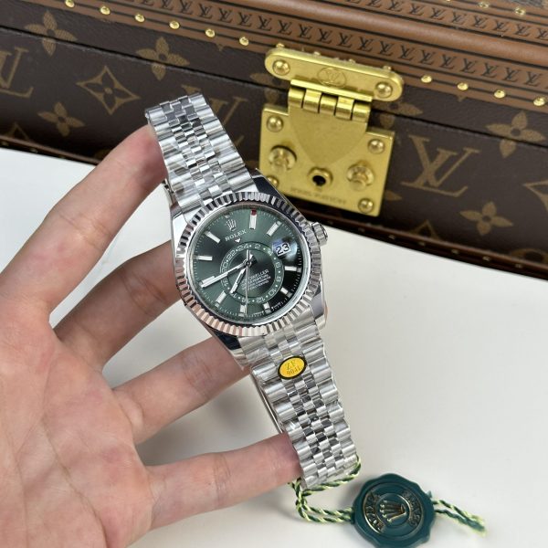 Rolex Sky-Dweller Superclone Replica 336934 Jubilee Mint Green Dial 42 mm Luxury Watch - Image 5
