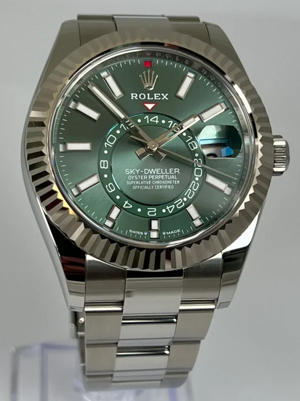 Superclone Rolex Sky-Dweller Mint Green Dial 42 mm Oyster Replica Luxury Watch - Image 3