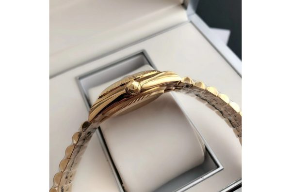 Rolex Datejust Replica 36/28mm Rose Gold/Rose Gold Jubilee Green Dial Luxury Watch - Image 9