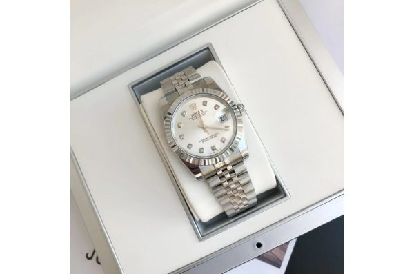 Rolex Datejust Replica 36/28mm Stainless Steel/Jubilee Silver/Diamond Luxury Watch - Image 3