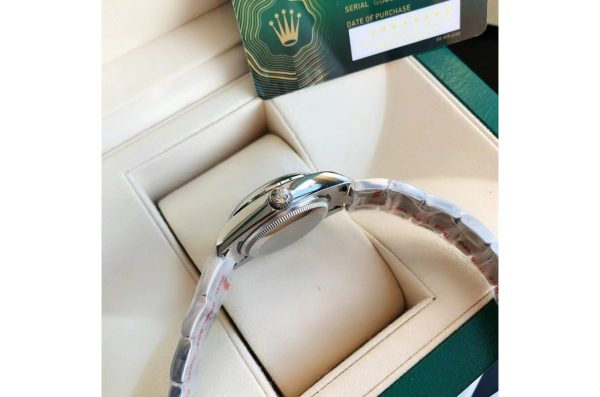 Rolex Oyster Perpetual 31/41mm Replica Stainless Steel/Silver Automatic Luxury Watch - Image 8