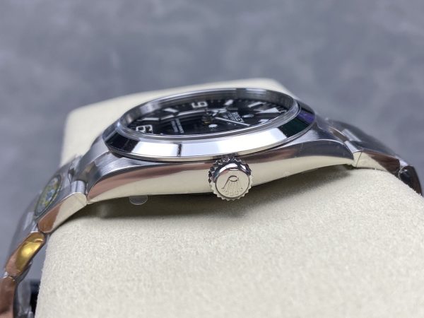 Superclone Rolex Explorer Replica 40 mm Black Dial 224270 | Luxury High-Quality Timepiece - Image 6