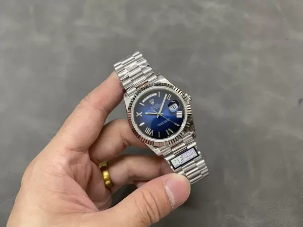 Rolex Day-Date Superclone Replica 40mm Ombre Blue Dial 228239 Luxury Automatic Men's Watch - Image 5