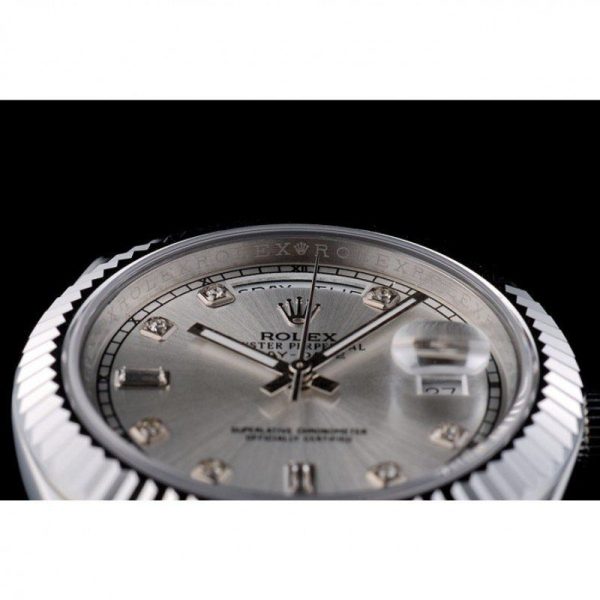 Superclone Rolex Day-Date 40mm Silver Dial Luxury Replica Watch - High Quality Timepiece - Image 10
