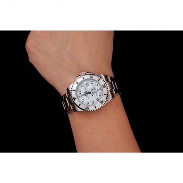 Rolex Submariner Replica High Quality White Dial 40mm Luxury Watch 1453863 - Image 9