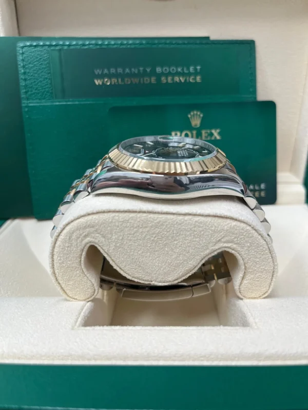 Rolex Sky-Dweller Superclone Replica 336933 42mm Bright Black Dial Luxury Timepiece - Image 4